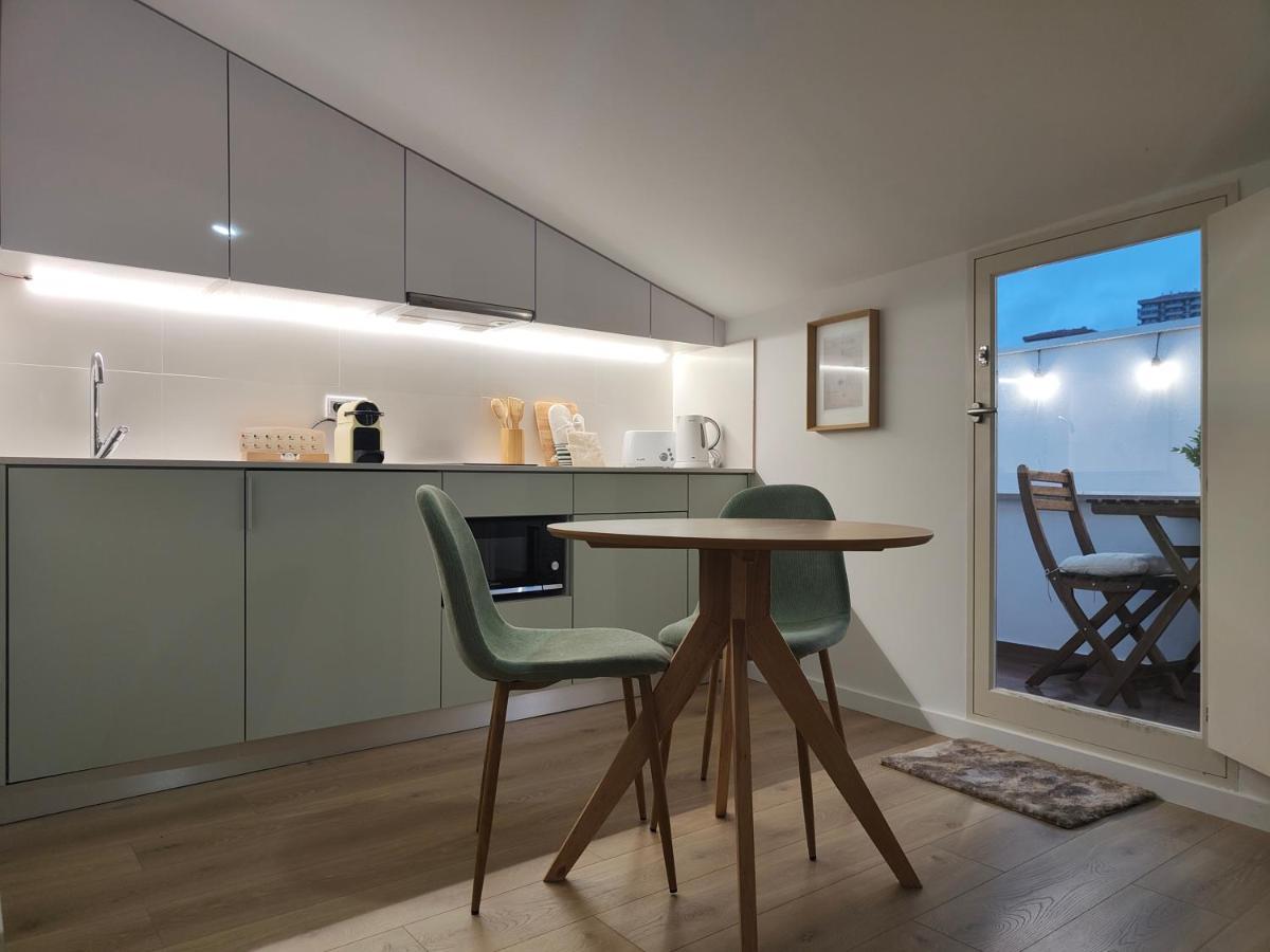 Wood Essence Apartment - Cozy Balcony Coimbra Exterior photo